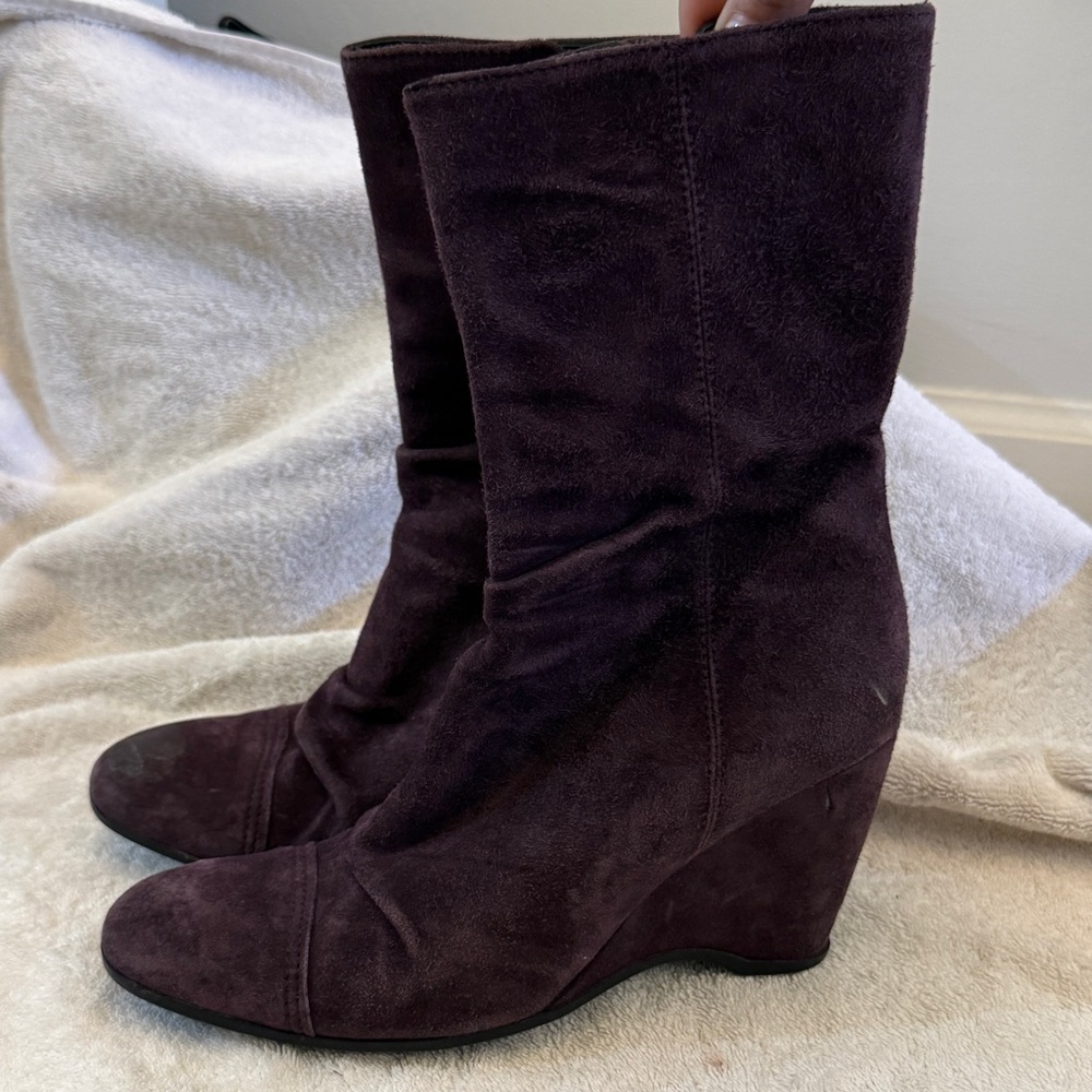 Hogan Elegant Women's Purple Suede Wedge Boots sz 8.5
